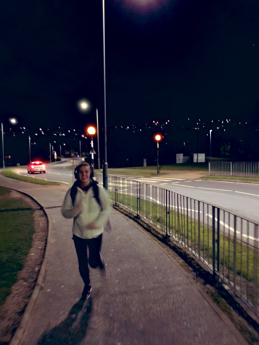 AlysonM05's tweet photo. Day 13. Another run tonight but this time with my husband. Which FYI is completely different from running with children! 🙈😅 #couldntkeepup #21in21 #TakeAStepForward @carronshoreEP @DSScotland @mrmcdonaldmaths https://t.co/56eHimLoee