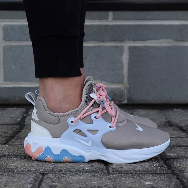 nike women's react presto shoes