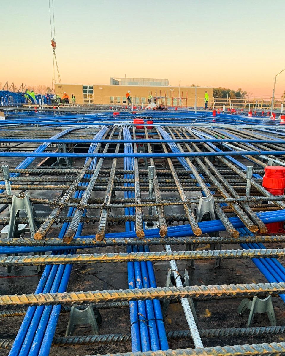 LithkoLLC's tweet photo. Another day, another deck. Cambridge at Brier Creek.
#raleighburg #buildingaroundyou #concreteconstruction #posttensionslab #concrete #posttensioning #concretedeck https://t.co/Sgxmi8YVbF