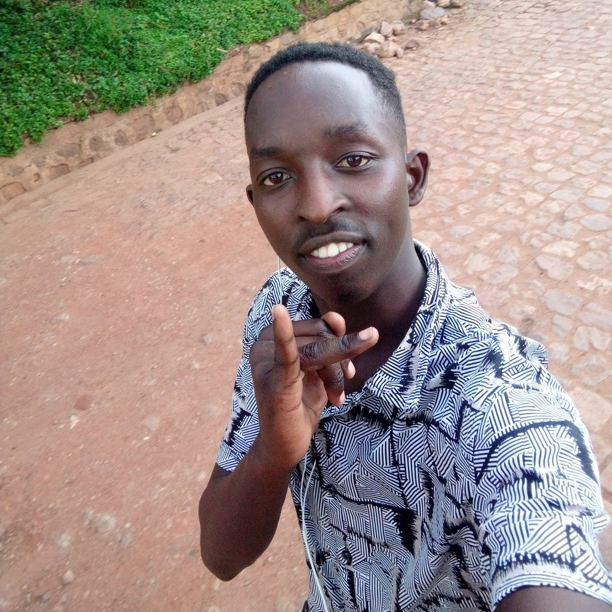 JeanGisa's tweet photo. #NewProfilePic https://t.co/TCQgEc5doW