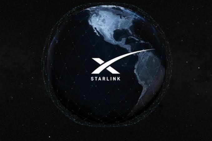 NvcVikasChauhan's tweet photo. #Spacex recently launched 60 more satellites for #starlink program.
(#sateliteInterNet).
Every time when #oneWeb and #spacex send satelites for this Satellite #Internet technologies.
It makes one step closer to accessibility of interest to those 60% remotely people. https://t.co/an4wNI0w6u
