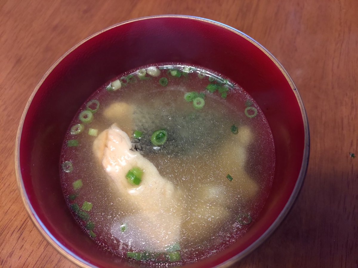 夢海 425魚種食べた人 おはようぎょざいます 朝ご飯です フッコ刺身 イトウ味噌汁 イトウとカツオのはらんぼ焼き 今日は午前中とあるところに行く予定です どう森の発売もあるので楽しい１日になりそうです