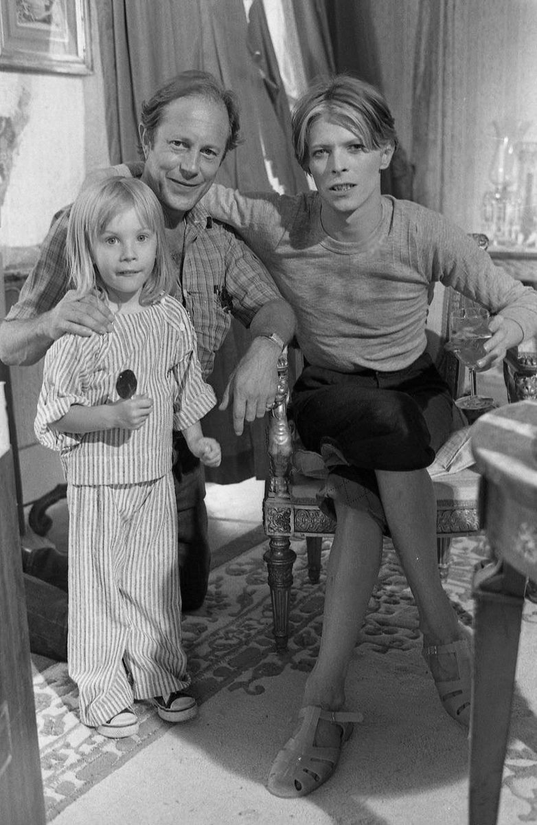 David Bowie News Auf Twitter David Bowie Zowie Duncan And Nicolas Roeg During The Filming Of The Man Who Fell To Earth 1975 C Studiocanal