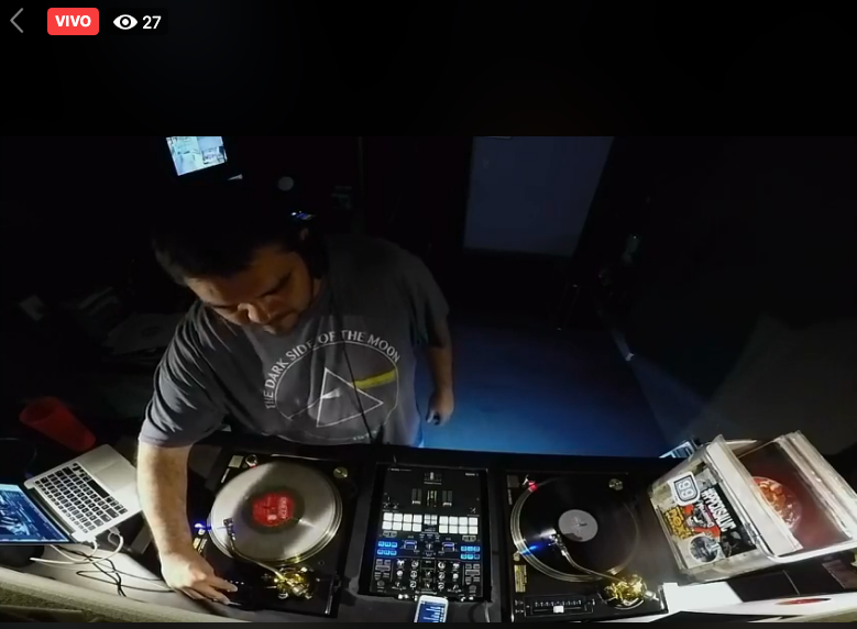 MuchoBeatshop's tweet photo. DIA 04  ▶ PLAY Y COMPARTE !
@djagustin  CON UN SET 100 % EN VINYL  * EN VIVO EN FACEBOOK*

💥💥💥💥💥💥💥💥💥💥

https://t.co/cm4UxNmMwu

#STAYSAFE #PANDEMIAMIX https://t.co/hEH6wcw6oz