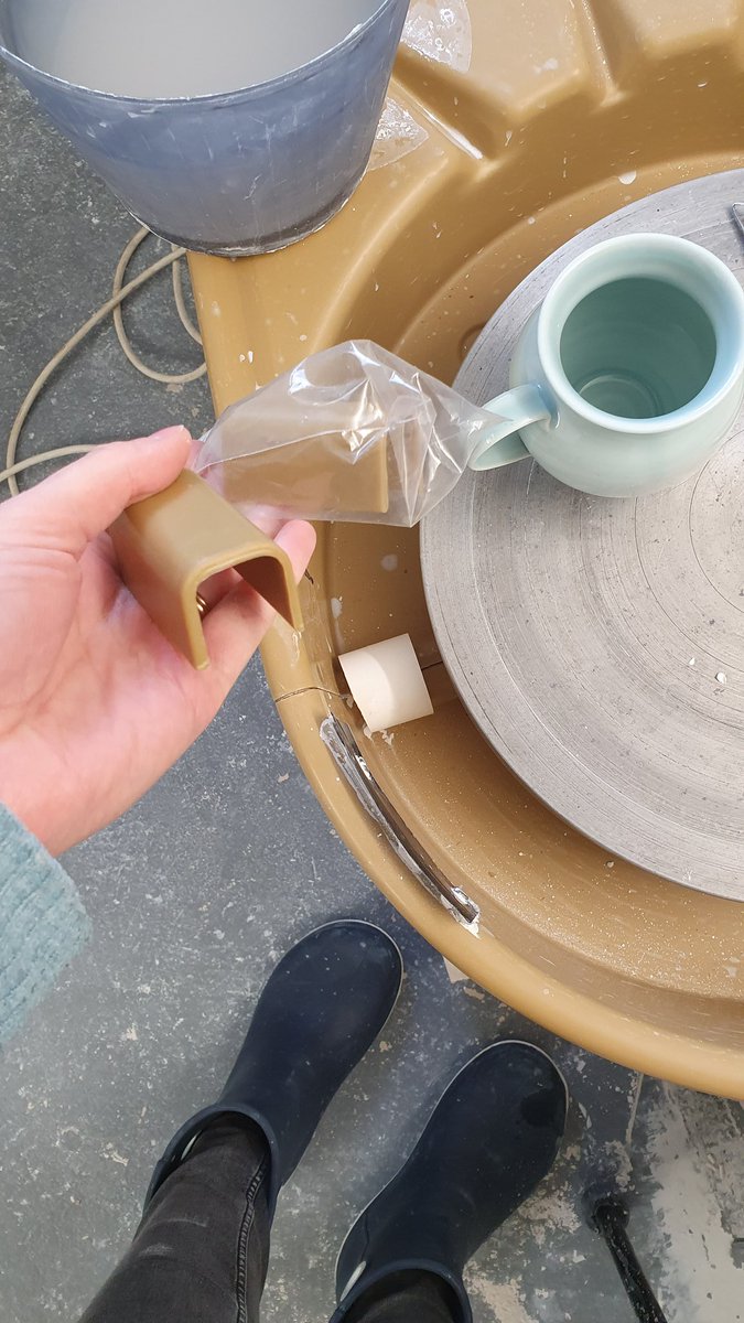 babsbel's tweet photo. @UlsterCeramics thank you so much. I lost my wheel clip probably 2years ago. Today I finally found a replacement. No more left foot covered in slip! 

#thelittlethings https://t.co/5jqeqwJOko