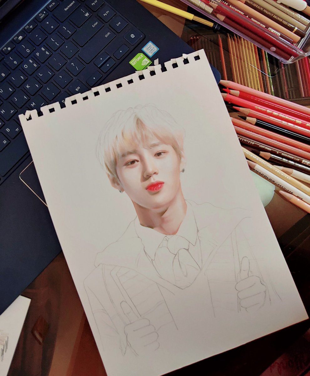 한참 멀었지만.
아꾸아꾸😍

#하성운 #팬아트 #하성운팬아트 #Hasungwoon #fanart