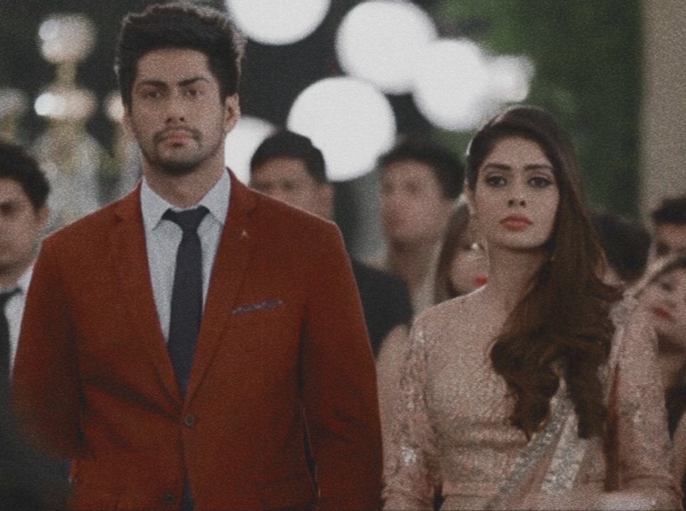 annietweets29's tweet photo. 2 years of this beautiful show.
I have watched 27 episodes. I love " mein apni favourite wala" #SiddantSinha ❤ . This show is sooo amazing. I'm obsessed with the OST. Can't wait to watch it further. @namitter29
#NamitKhanna | #PalakJain | #YehPyaarNahiTohKyaHai | #2YearsofYPNTKH https://t.co/WT5sY2HLsm
