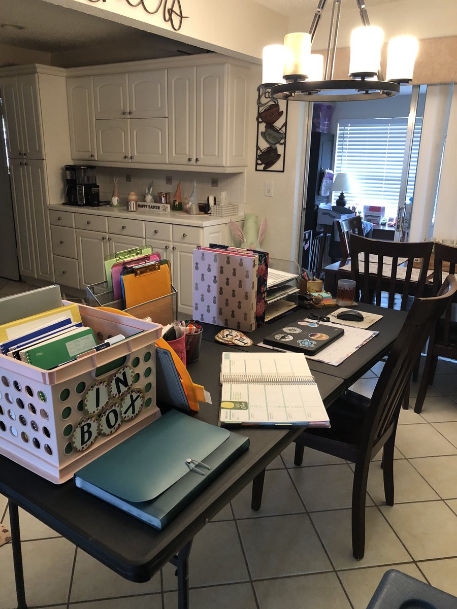 abaer1003's tweet photo. I am ready! @pbcsd #distancelearning https://t.co/syYvVFwJ45