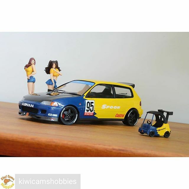 Reposted from @kiwicamshobbies  Finished, 1/24 Scale Spoon Racing Honda Civic EG6 Hatch + Spoon themed Peddle Car & Grid Girls. 
#honda #civiceg #spoonsports #hondacivic #egcivic #eg6 #eg6life #hondaek #vtec #eghatch #civictyper #hondahatch #ekcivic #civ… bit.ly/2J1s574