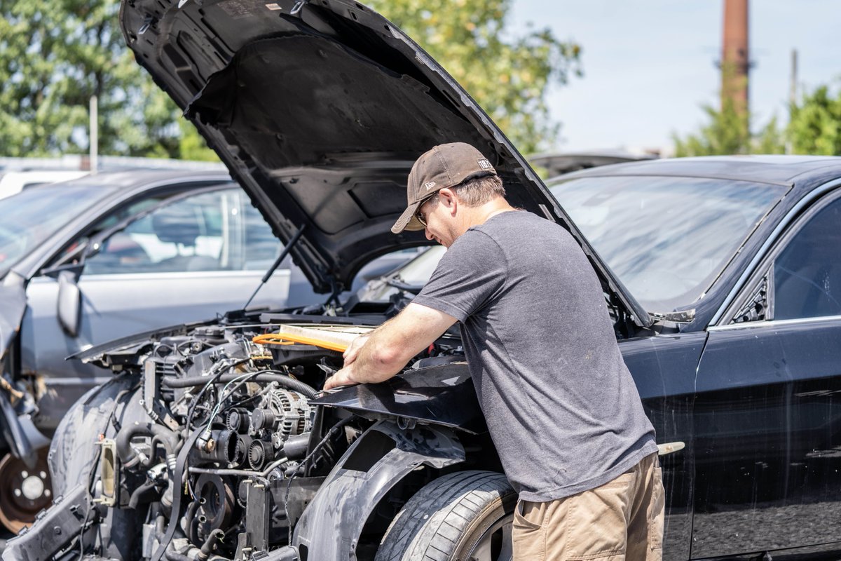 PullAPartAuto's tweet photo. If your car doesn’t work; your life doesn’t work. That’s the problem we help our customers solve everyday. We’re here for you if you need us.
.
#PullAPartLife #DIY #UsedAutoParts #OnTheYard #SalvageYard #CarParts #TruckParts #Salvage #BackOnTheRoad https://t.co/DLjEepdpSg