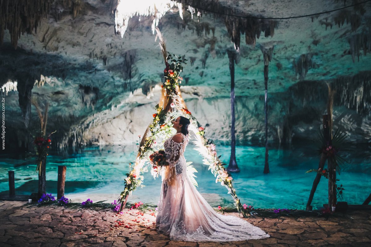 Novia en el Cenote Taak Bi Ha