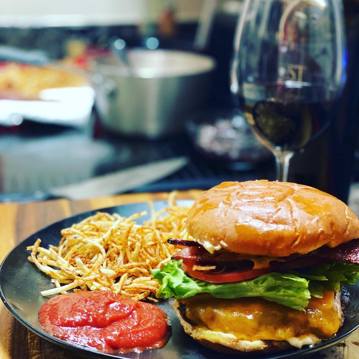 MrChefLobbyist's tweet image. Gourmet Cheeseburgers and Curly Fries Paired with a Napa Cabernet #cheflobbyist #napacabernet #gourmetburger #curlyfries #caramelizedonions #redwine #coronaviruscooking #music #recordplayer #bourbon #burgers #cheese #foodie #houston #homecook #homechef