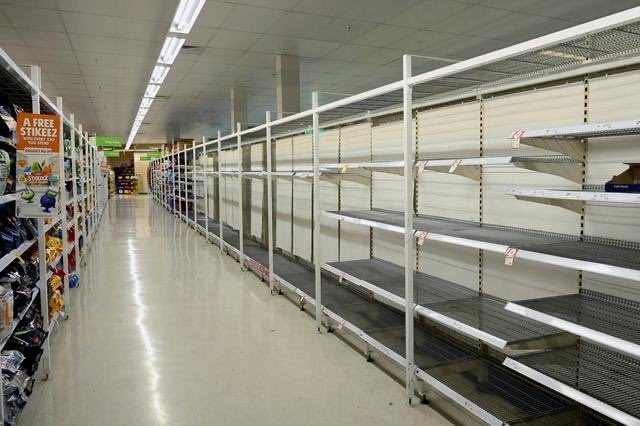 ChrisKeg1's tweet photo. @VitalVegas Oh, thatโs nothing. Check out the shelves in California. #timetorelocate https://t.co/2nLGDAj1FA