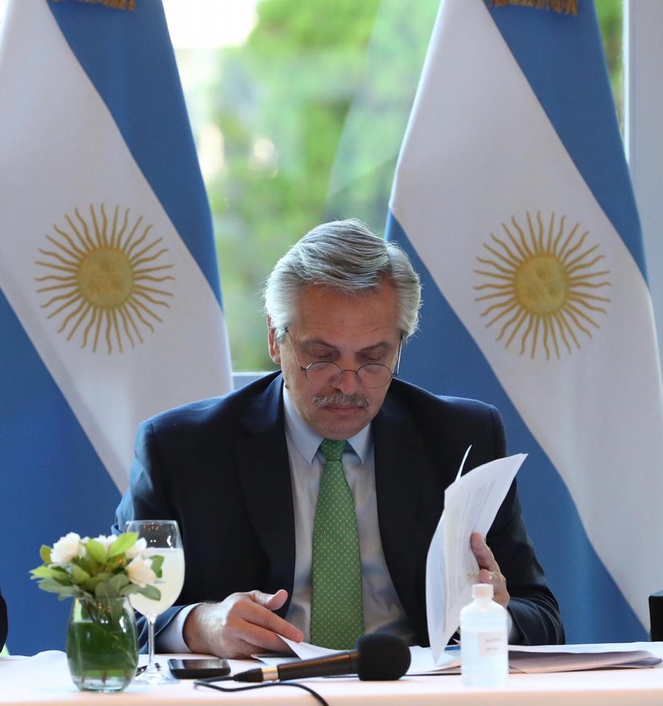 En tiempos dificiles, la fortaleza, experiencia y solidaridad es el mejor remedio. Acompañe al Presidente de la Nación <a href="/alferdez/">Alberto Fernández</a> en la reunión realizada en Olivos. #MeQuedoEnCasa