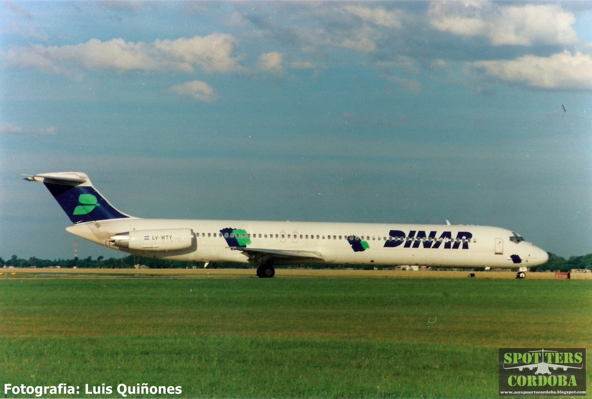 SpottersCordoba's tweet photo. Retro COR: En esta primera noche de cuarentena, recordamos un poquito a la extrañada DINAR Lineas Aéreas. https://t.co/CM3EwJB431