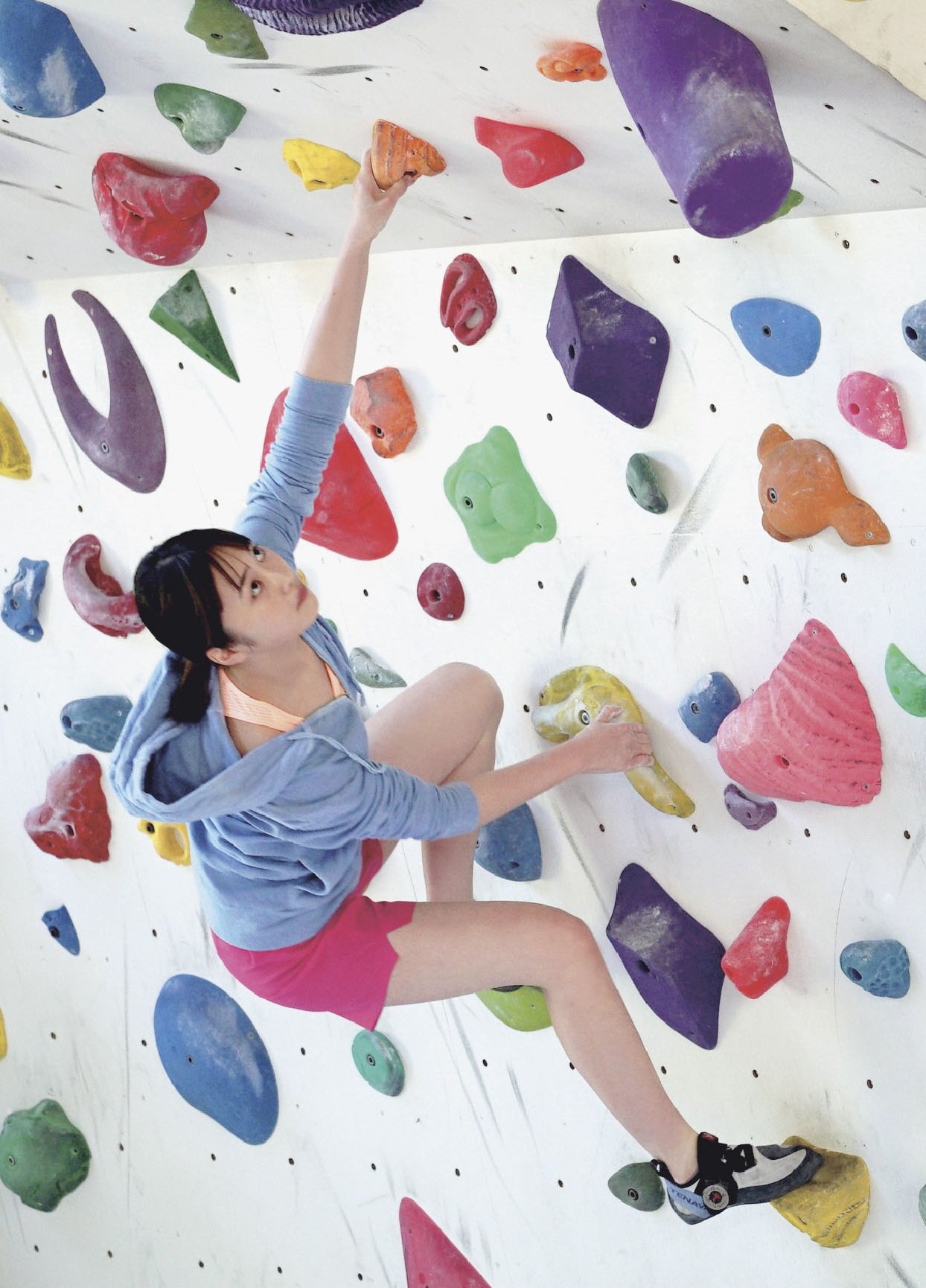 かずン 22 このボルダリング女子かっこかわいいですね えっ 元戦隊ヒロインで元モー娘 だって 経歴すごすぎ のぼる小寺さん T Co 2twnqqpy0s Twitter