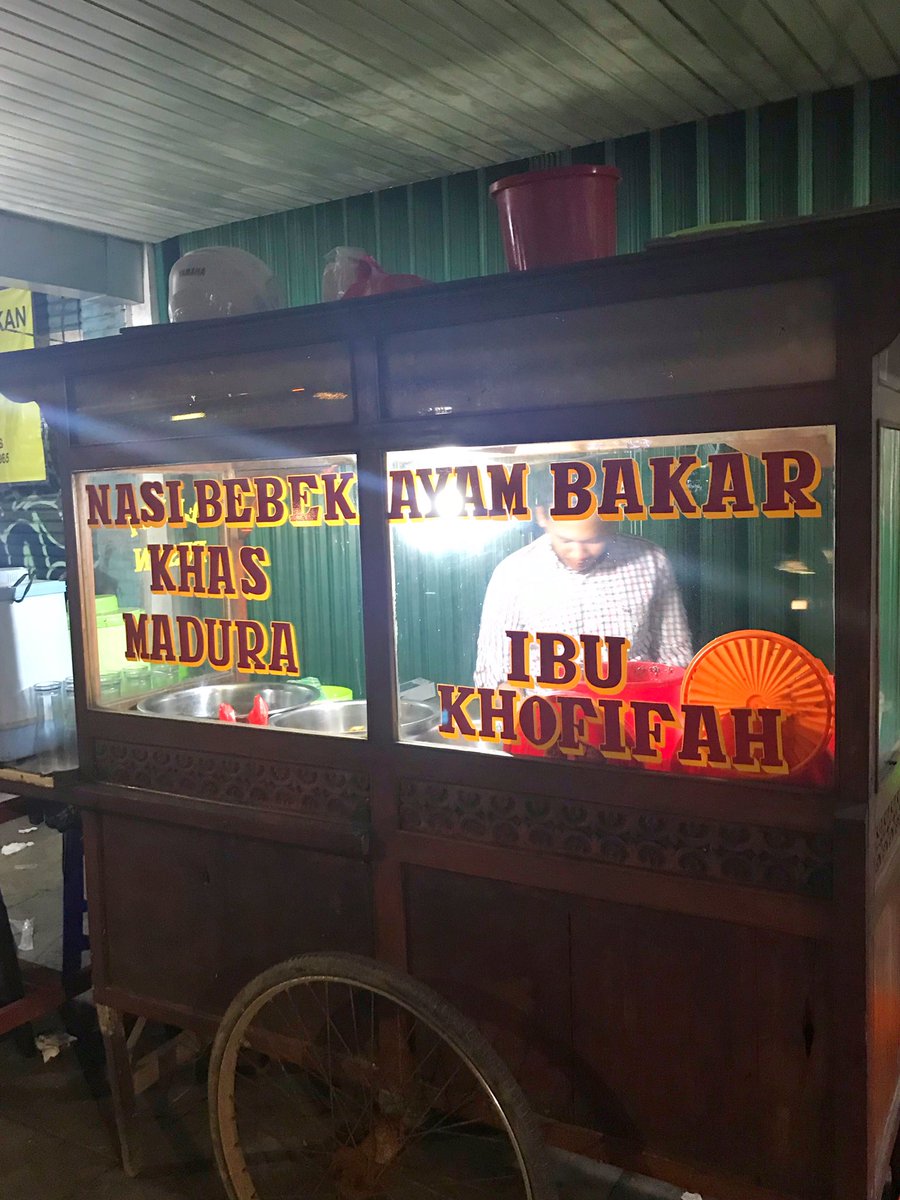 Dari Halte Ke Halte Nasi Bebek Goreng Dan Ayam Bakar Khas Madura Ibu Khofifah Buka Setiap Hari Kecuali Minggu Dari Jam 11 30 22 00 Halteman Yang Rumah Atau Kantornya Di Daerah Mangga