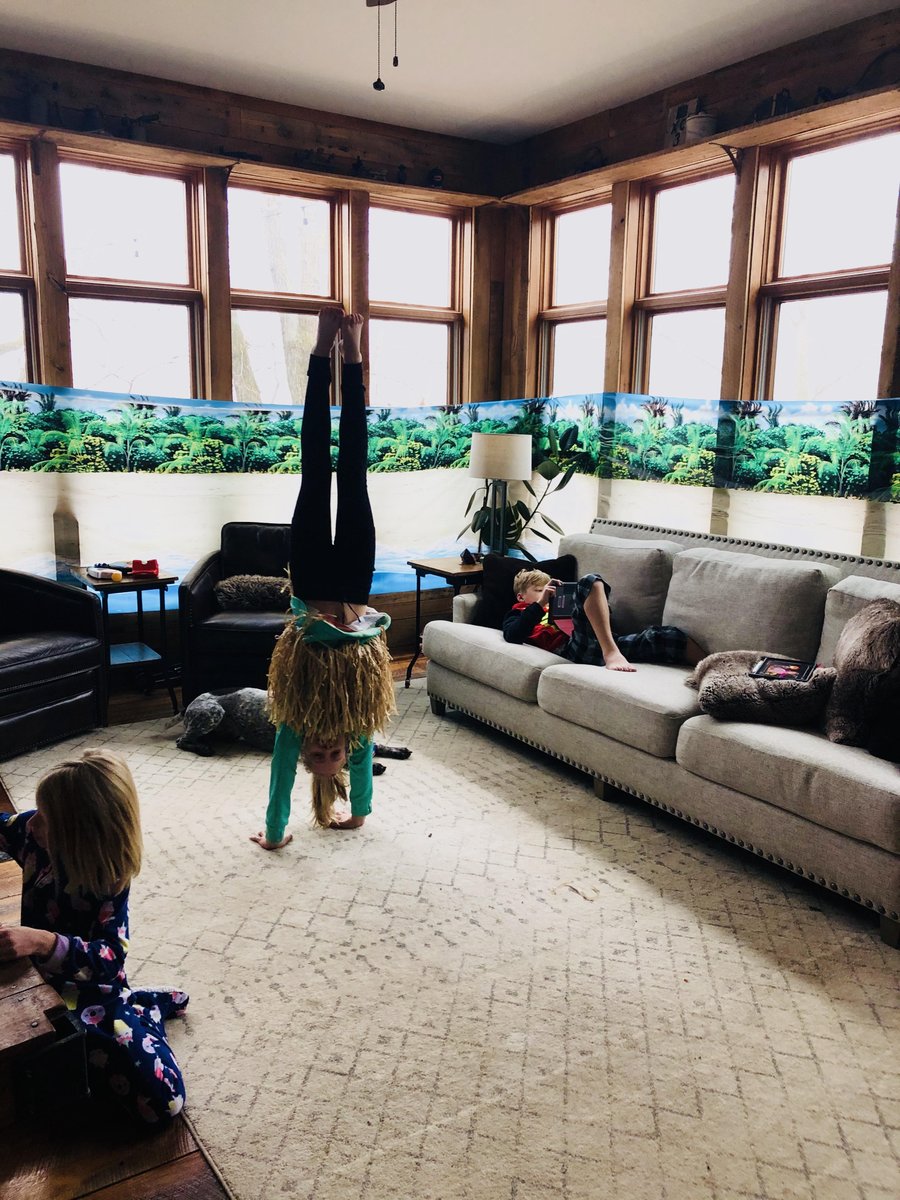 MsLindsey4Class's tweet photo. Hailey knows how to bring the beach to her own backyard (or living room)! Welcome to spring break 2020! #NBSColtPride @KellyNiese https://t.co/Snyx75xvLG