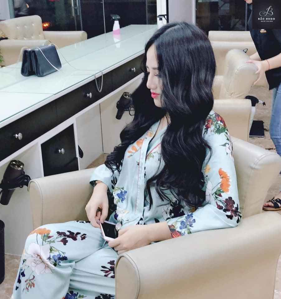 ông bầu gái chat sex đi khách tweet media