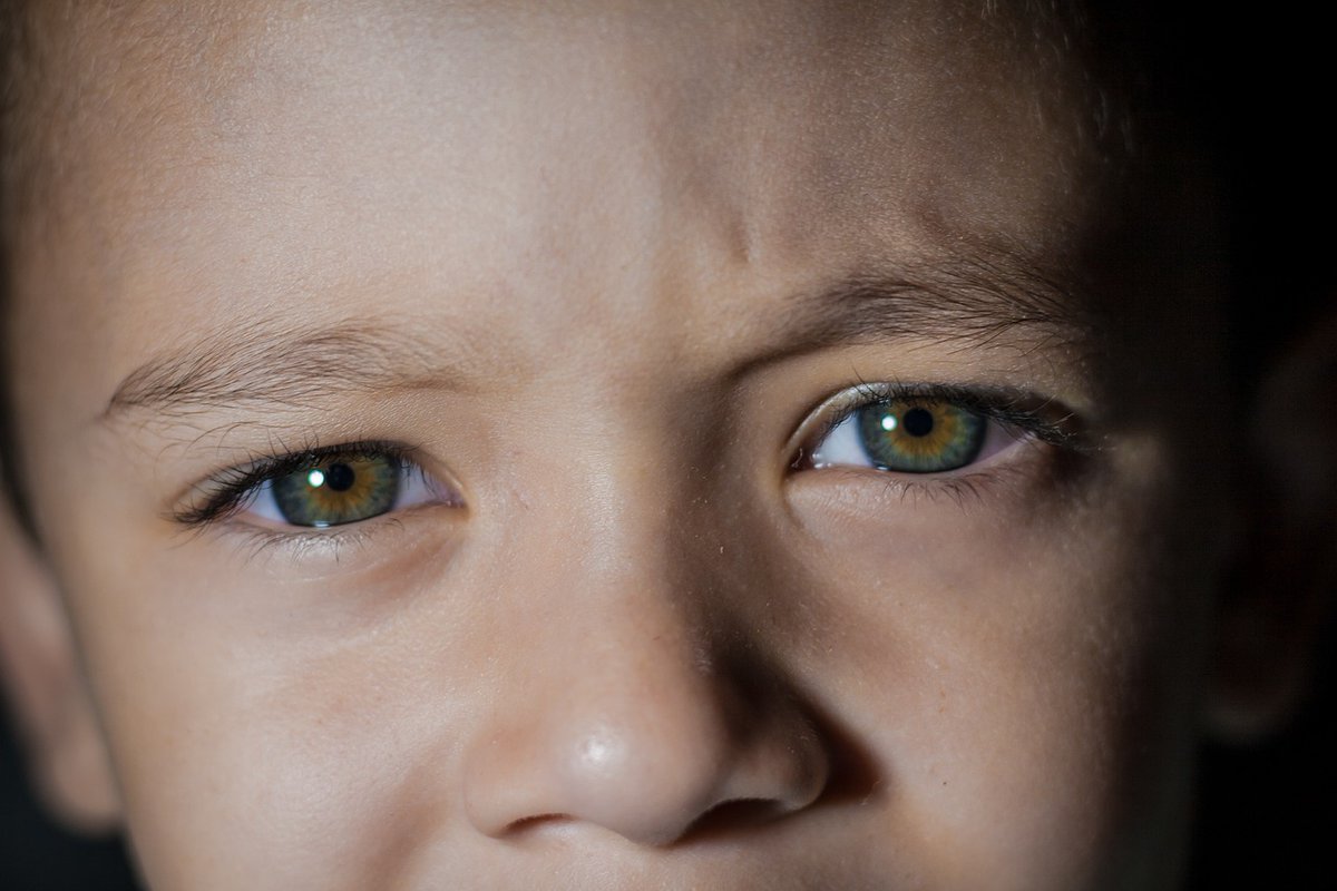 QueridoDavidson's tweet photo. We cater for all ages (right from birth) at our practice and your eye examination will be with John Davidson, or Angela Henderson - both fully qualified, and hospital experienced Optometrists.  #Optician #Newcastle https://t.co/53p1DBjedP https://t.co/2UDezxk59O