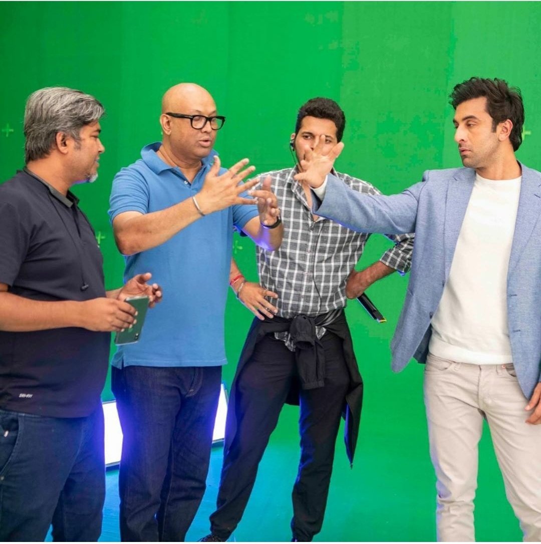 Check out the BTS pictures of Ranbir Kapoor shooting for the latest Oppo ad  : Bollywood News - Bollywood Hungama