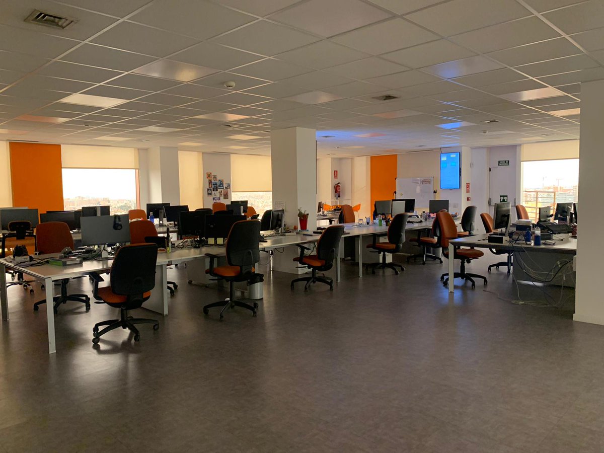 mobileo2o's tweet photo. Hoy se cumple una semana de teletrabajo para el 100% de nuestra plantilla en #mobileone2one, y está resultando un éxito en implicación, rendimiento y trabajo en equipo. 
Gracias! 
Tenemos un equipo TOP 10.
#o2ofamily https://t.co/9am1U7FC7X