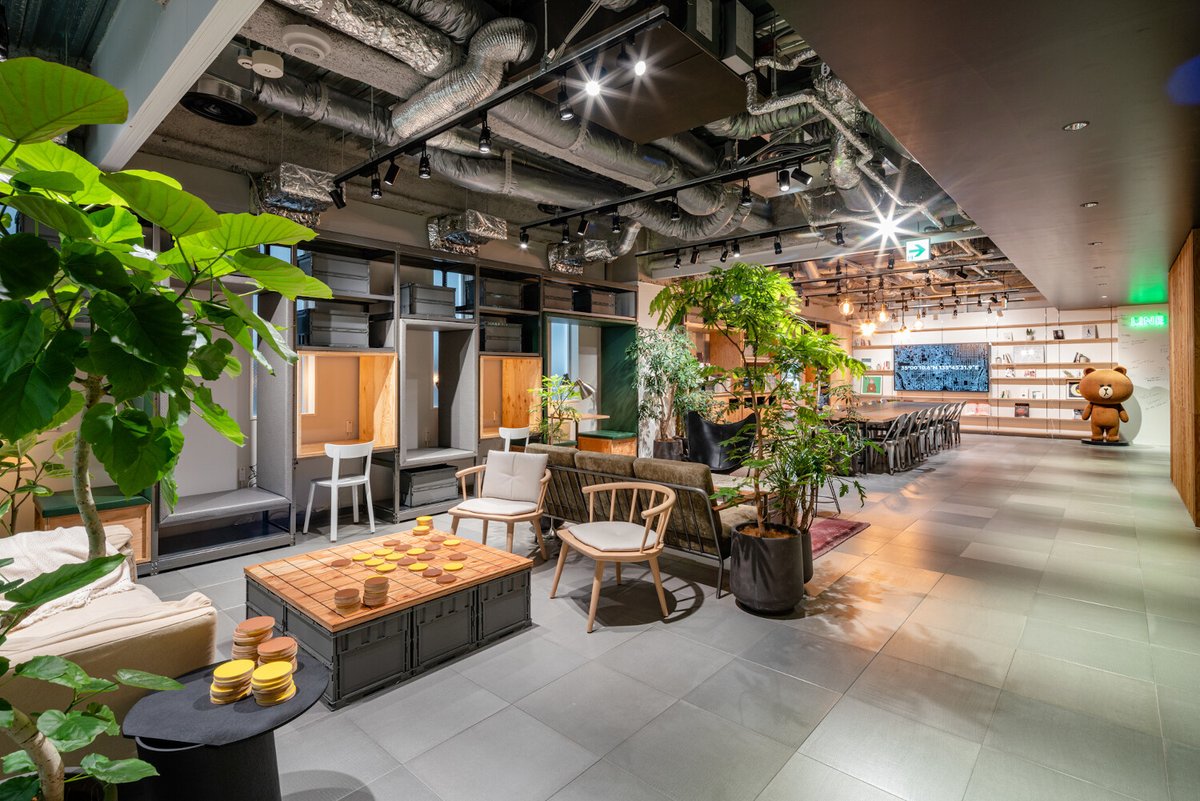 LINE_Global's tweet photo. At #LINE, having efficient offices optimized for work is a priority. And the #newoffice for our #Kyoto team is a great example of what that means, offering our #LINEengineers from around the world a warm and open space to create and innovate.
Check out the office below!
#LINER https://t.co/cOP92Rkb8Y