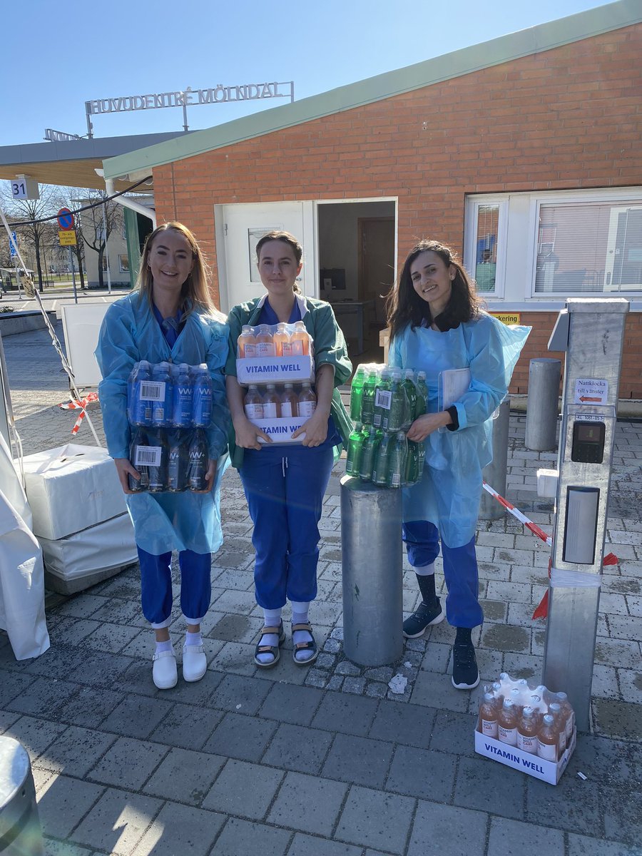 Stort tack till <a href="/vitaminwell/">VitaminWell</a> som stöttat personalen på Mölndalsakuten med lite energi. Vi uppskattar det mycket!!
#akutenmölndal #vitaminwell #corona