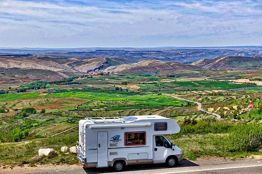 Salt_PepperLife's tweet photo. When the open road calls, do you answer with your automobile, SUV, motorcycle, travel trailer, or motor home?

Taking to the open road in a motor home has become very popular and there are now nine million RVs on the road with 2016 being a record  #Boomer https://t.co/rb1z8doLCf https://t.co/vJn8YV1sWF