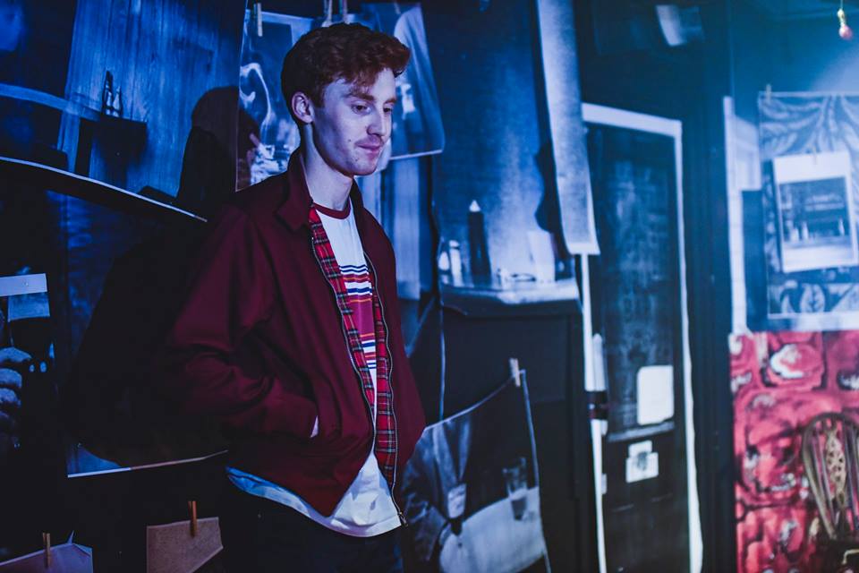 TORtheatre's tweet photo. TOR's Our Community page on our website is a space to list the wonderful artists working at fringe level in South Wales. 

Get in touch if you’re a local maker/company (in theatre and beyond) and want to be added! https://t.co/KV9GOwJtqU 

📸 from #CardiffBoy by @ROTheatre, 2018 https://t.co/EqrEfbzkZA