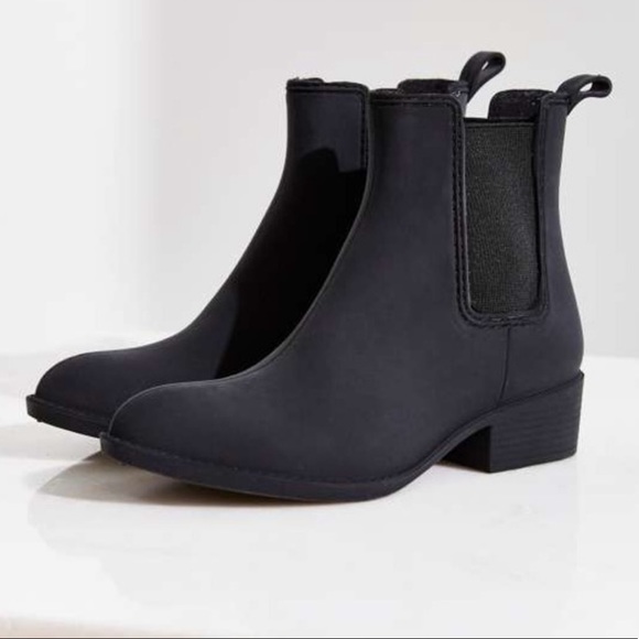 Wenlmm's tweet photo. So good I had to share! Check out all the items I'm loving on @Poshmarkapp from @REAL_REC_NZ_REL #poshmark #fashion #style #shopmycloset #jeffreycampbell #dianevonfurstenberg: https://t.co/N4qKvf2gg4 https://t.co/ikyr67G2Hi