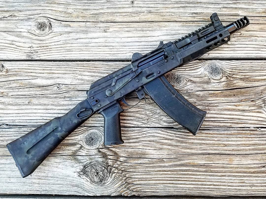 再掲（写真は勝手引用）。イメージしているAKはこれ。モダン