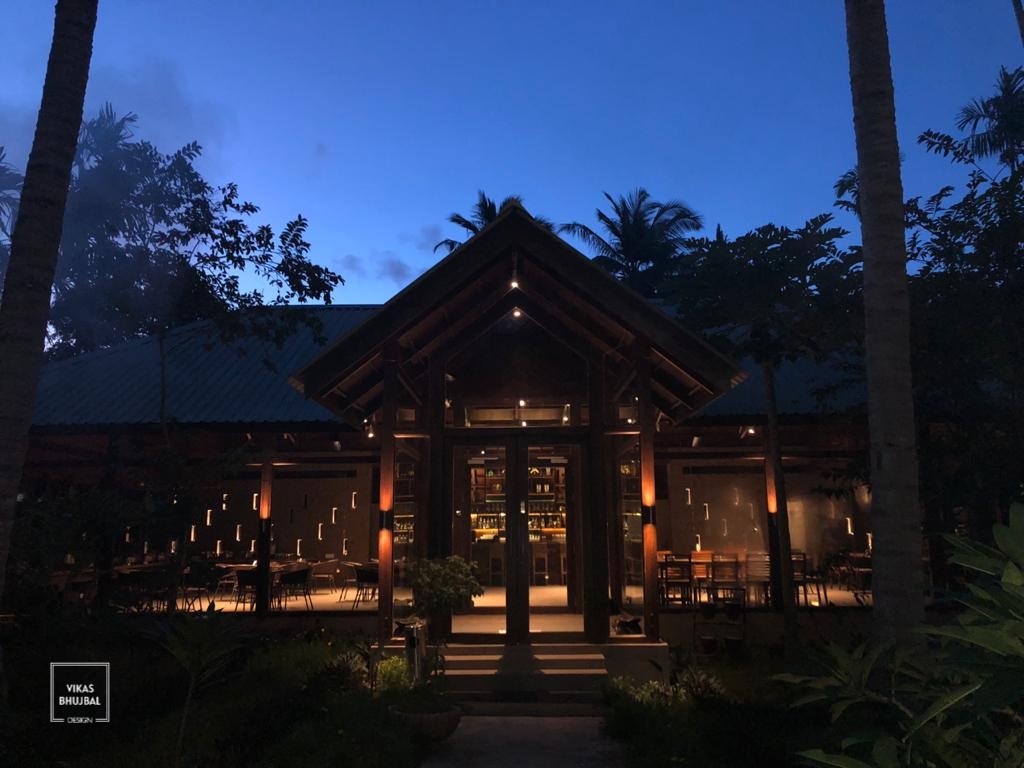 DesignByVikas's tweet photo. Dugong #restaurant designed for exotic #Islands #resort in #India.  #interiordesign #architecture #roofdesign #vikasbhujbaldesign #luxury #travel #andamansea #neilisland #scubadiving #seashellresort #woodworking  #wood #lighting #worldarchitecture #archdaily #architecturaldigest https://t.co/c5NAZwkz9h