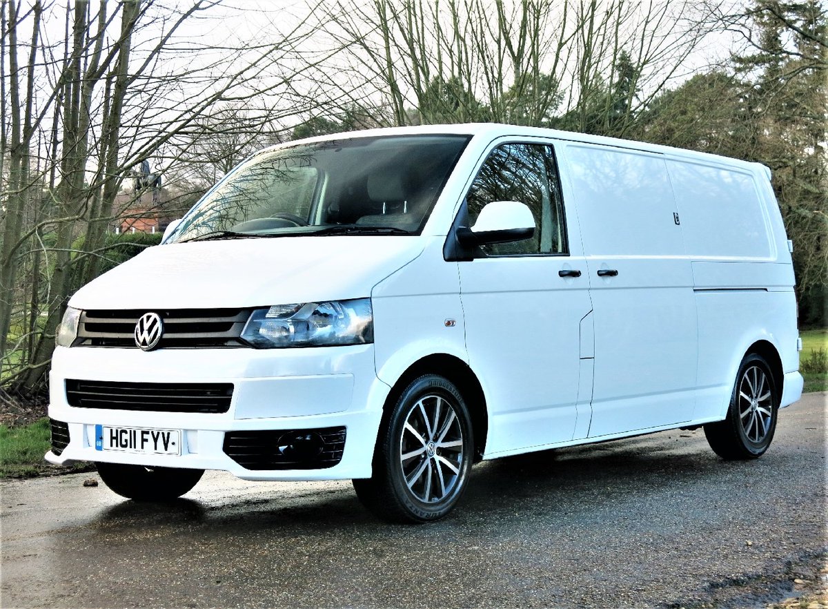 Friday Special!

VOLKSWAGEN TRANSPORTER (2011) T5.1 140 DSG AUTO LWB T30 SATNAV SPORTLINE
£11,995 inc VAT

loom.ly/B-jSQ-g

#vw  #VWtransporter  #vwtuning  #vwvans  #volkswagen  #kombi #VWkombi  #T6 #sportline #swb #bluemotion #T28 #euro6 #bluetooth #vwshuttle #shuttle