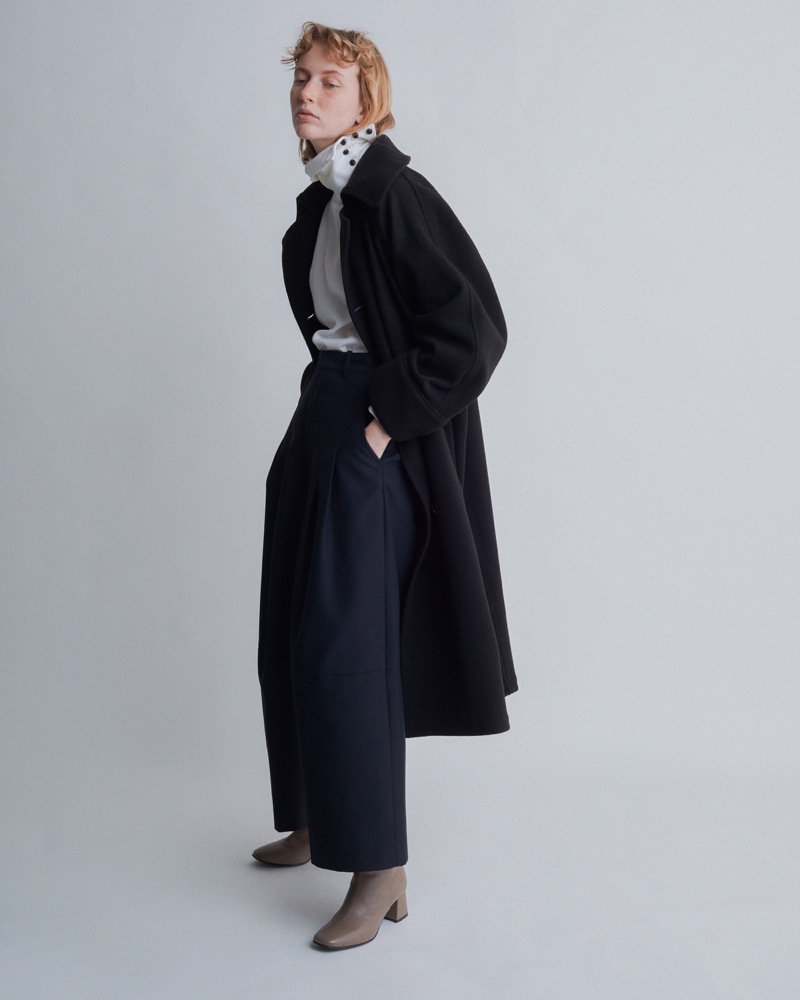 deedfashioncom's tweet photo. RUMBLE RED 2020秋冬コレクション
https://t.co/nKy9Weo1kA

「ヴィンテージを女性らしく。」をテーマに、ヴィンテージの雰囲気を捉えながらも女性らしく解釈。今シーズンは、アメリカのレザーブランド Schott NYCとコラボ。

#RUMBLERED #ランブルレッド #Schott #collection #2020秋冬 #2020aw https://t.co/9d9mhlcJ3Z