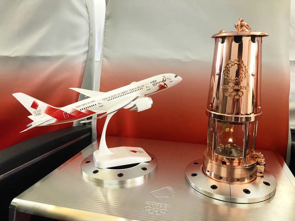 新品限定JAL 東京オリンピック2020聖火特別輸送機 1/200モデルプレーン JAPAN AIRLINES【JAL】 on X: 