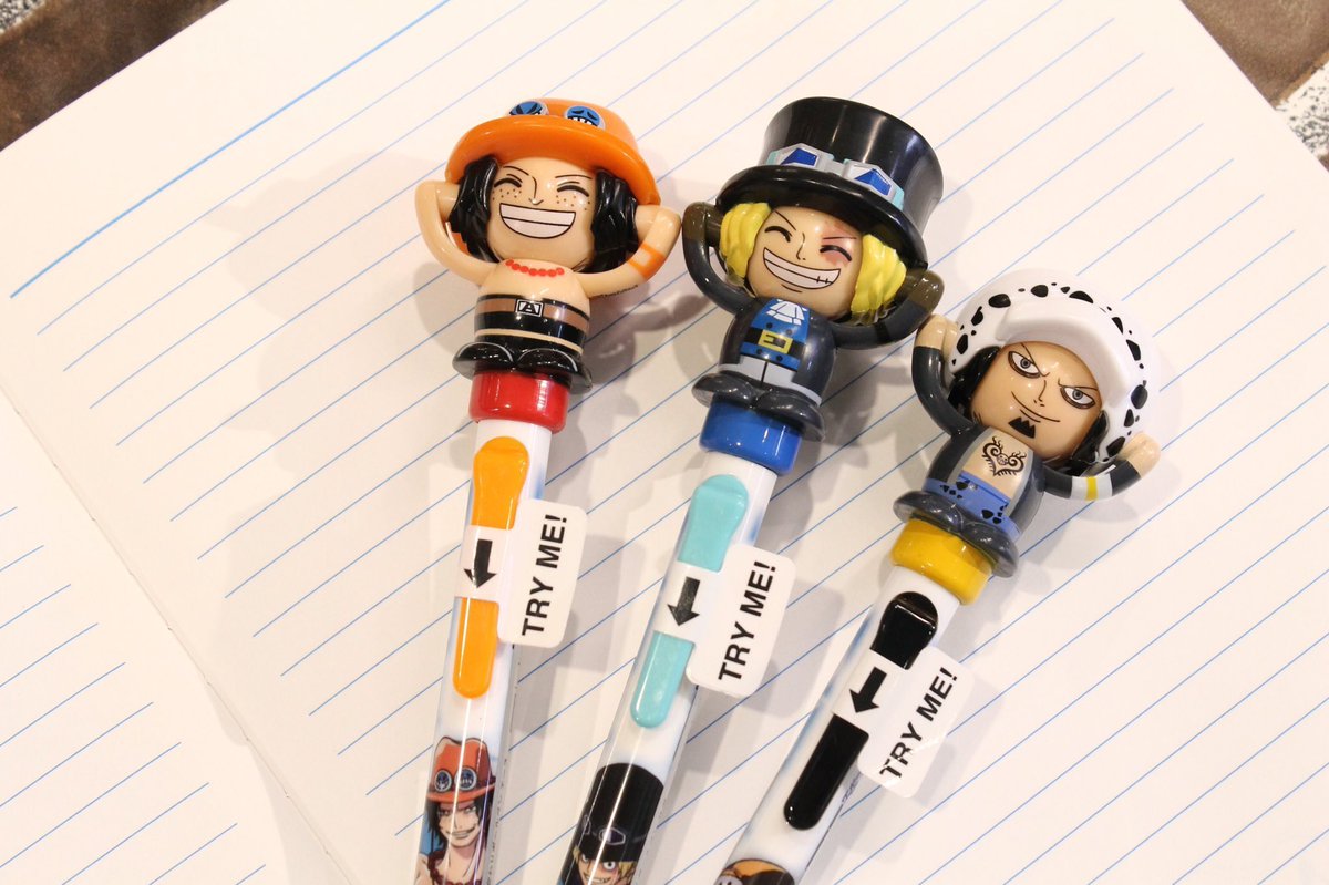 One Piece麦わらストア渋谷本店 No Twitter おすすめ 顔変わりペン エース サボ ロー 各980円 税 好評発売中 麦わらストア Onepiece サボ サボ誕生日おめでとう One Piece麦わらストア渋谷本店 No Twitter おすすめ 顔変わりペン エース サボ ロー 各980円 税 好評発売中 麦わらストア Onepiece サボ サボ誕生日おめでとう