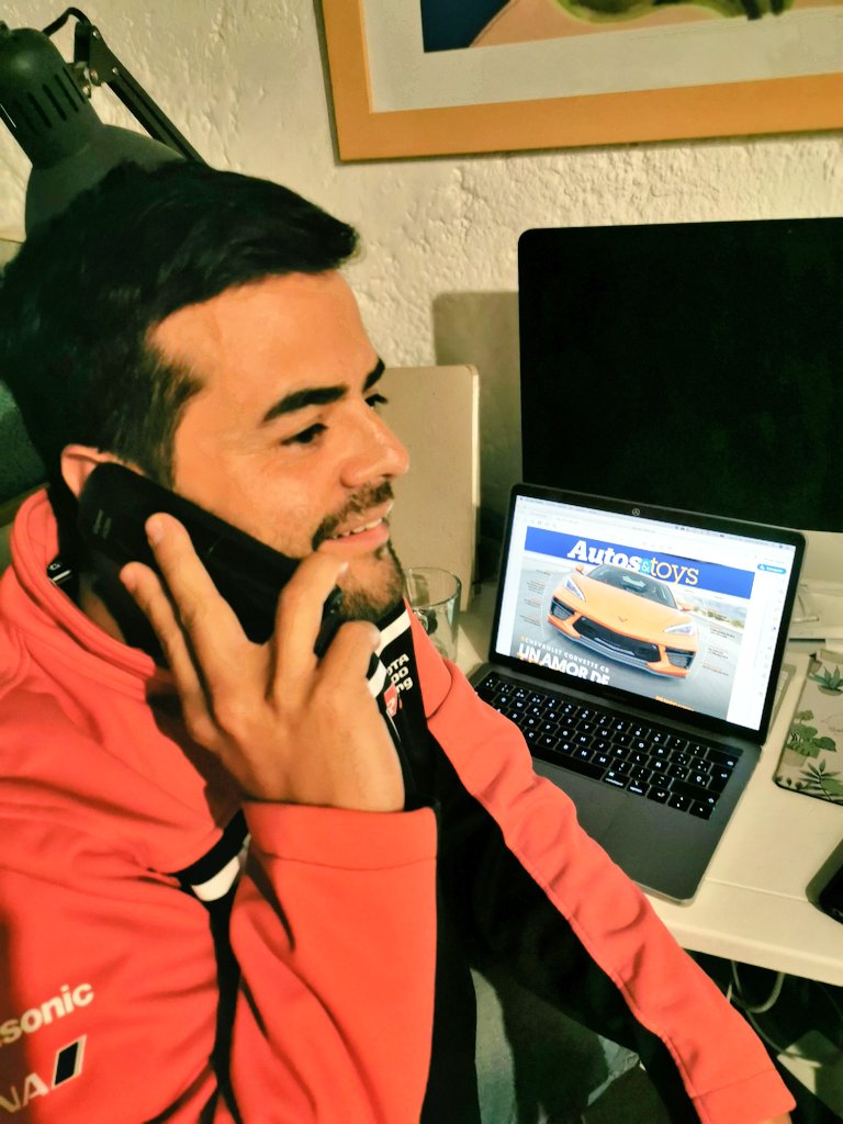 hablamosautos's tweet photo. Guardados en casa #PorqueCoronavirus pero platicando con nuestro buen amigo @EddyWarman por @889Noticias sobre el  @ChevroletMexico #Corvette2020 que manejamos en Las Vegas. https://t.co/zs25QJiSPK