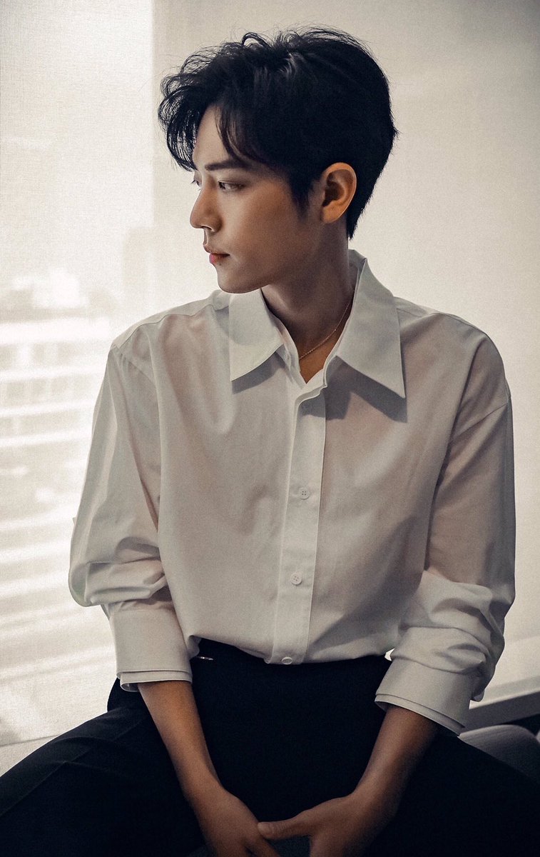 Soullll6's tweet photo. dear diary คุณในความทรงจำ

"การรอคอยสำหรับใครบางคนอาจจะทรมาน เเต่การรอคอยของผม.....คือ การเฝ้ารอเพื่อจะได้พบกับเขาคนที่เป็นทั้งหัวใจและรอยยิ้มของผม"

"เพียงได้เห็นรอยยิ้มของคุณ ผมก็ไม่กลัวความผิดหวัง"

สีฝุ่น&amp;หวังเซียวเทียน(หวังอี้ป๋อ&amp;เซียวจ้าน)
#ฝุ่นเทียนปจ #ป๋อจ้าน #ฟิคป๋อจ้าน https://t.co/Rf7JO2ED4G