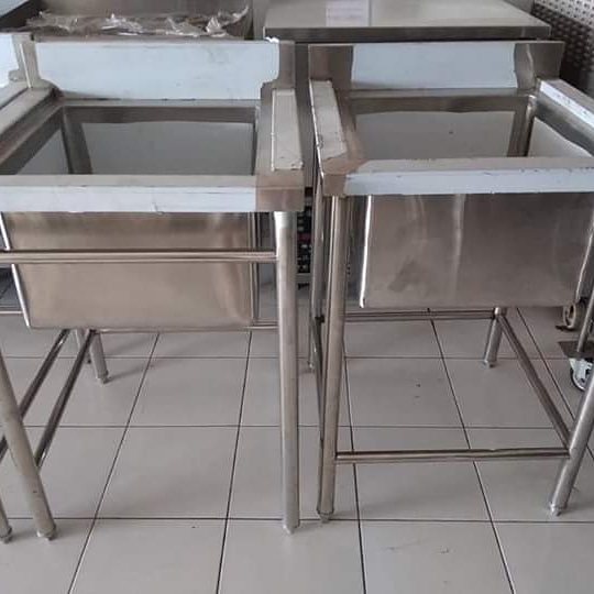 Sale Single Sink Murah
Harga : Rp.2.500,000

Spesifikasi
Ukuran : 60x60x85 cm
Material : Full Stainless Steel

More Info
📲081237660999
💻tokokitchen.com
💻tokokitchen@gmail.com
📌Jln.Bypass Ngurah Rai No.17 c Suwung, Denpasar-Bali