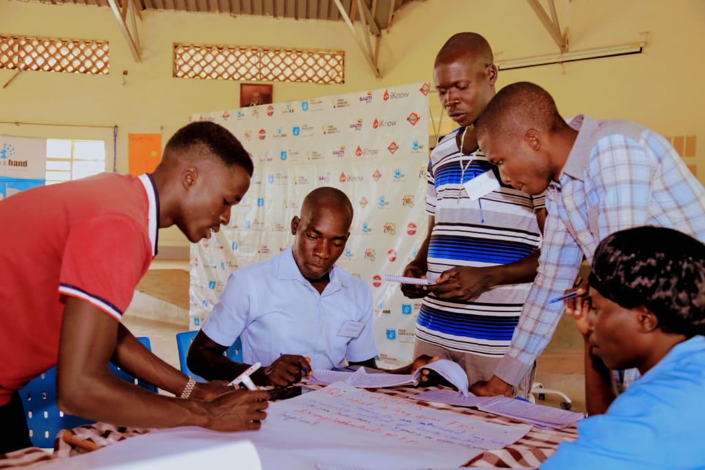 reachahand's tweet photo. The participants through the #UDecideUG program will be rolled out to move into their communities creating awareness to young people on SRHR issues like sexuality education, reproductive health care, making informed life choices, use of contraceptives &amp; menstrual hygiene mgt. https://t.co/gImRpno3Cd