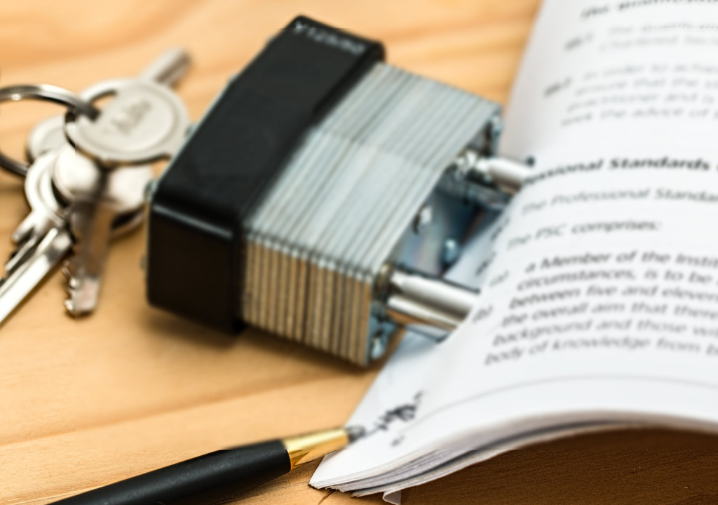 co_royzz's tweet photo. Smart Contract and its usage in a Legal Scenario https://t.co/qDwgs9DfKN https://t.co/he6Pz7WqgB