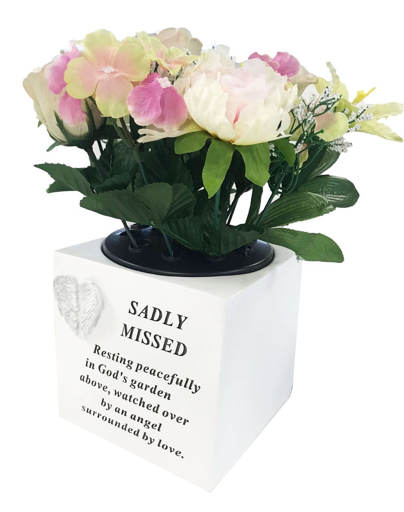 During these "special" conditions of self-isolation you may want to consider using our services to tend to your loved ones graves. We travel to all cemeteries across Northern Ireland and will clean and tidy graves and place flowers if necessary. #mothersdayflowers #mothersday