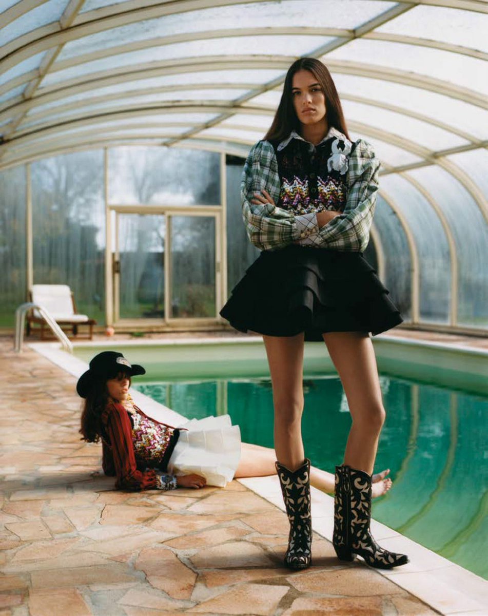 paper_muse's tweet photo. #MastermindMagazine #봄여름호/ https://t.co/AnWHpYtwb2: GO WEST #StanStanislavova & #GraceValentine, Photo #HillAndAubrey, Styling #FannyOurevitch
#SS20 #패션사진 #화보 https://t.co/c9LF4k2UVB