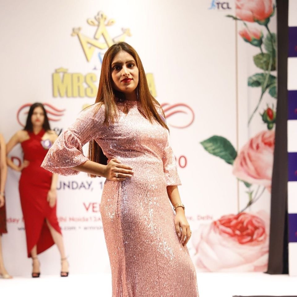 Armrsindia's tweet photo. #IndiaFlag of India #MrsIndiaFlag of India #ArMrsIndia2020
#arentertainmentgroup #eventbyarentertainmentgroup #MrsIndiaBeautyQueen #MrsIndiaBeautyPageant #AllIndiaCityAuditions #Women #MarriedWomen #BeingWomen #beautypagent !!!!
#delhi
#delhiauditions https://t.co/YQrZ3NNeDy
