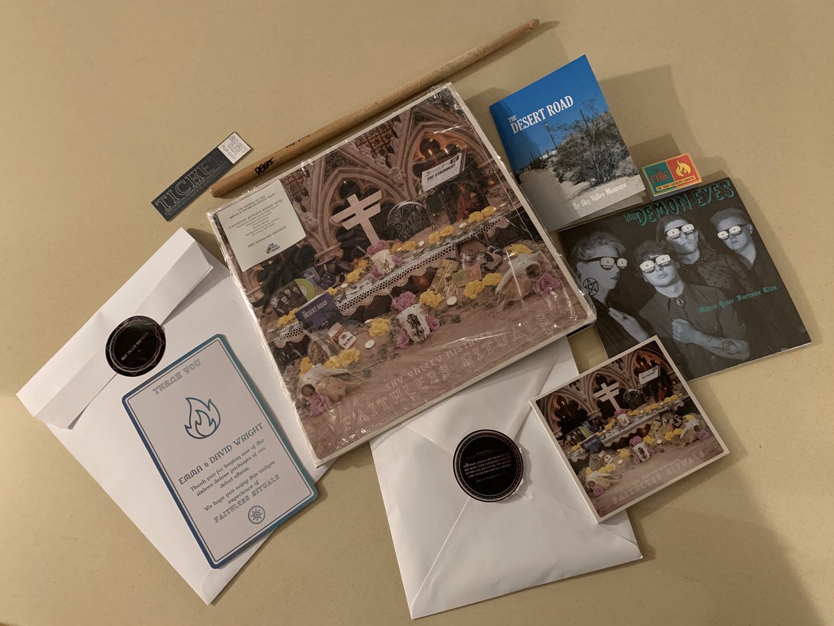 Dav41's tweet photo. The outstanding debut album from @SkyValleyHQ is out today. On a day when @Bandcamp is donating 100% of the price to the artist, this is the album to buy. Oozing class, confidence, song writing depth and self assurance you rarely hear from a new band, #faithlessrituals is 🔥 https://t.co/kYh8Y8Fs25