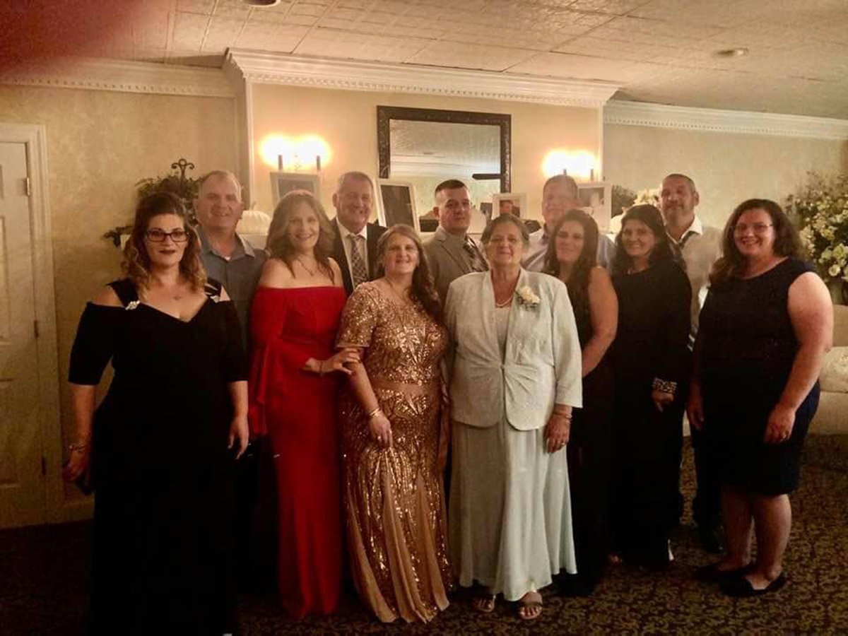piersmorgan's tweet photo. HORRIFYING: One family in New Jersey had dinner together last week. 4 are now dead from Coronavirus, 2 more on life support.
https://t.co/oMwkuCMv6k https://t.co/Sg8ZIdR8Nq