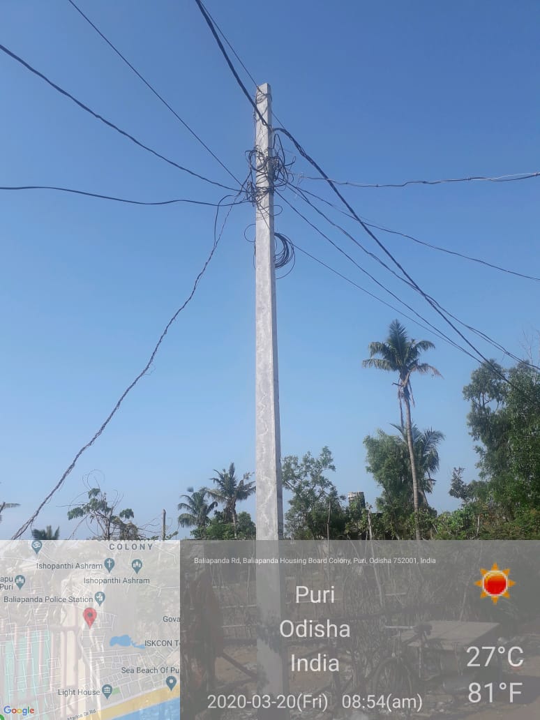 AnilKum00088247's tweet photo. In Baliapanda slam there is no street light on each electric pole.But the incharge of light department of Puri municipality ANU PRADHAN bribes wine. So kindly transfer the incharge. @CMO_Odisha @MoSarakaar @Puri_Official @balwantskalewa7 @HUDDeptOdisha @Puriulbeo @OdishaVigilance https://t.co/2AcT6MheUB