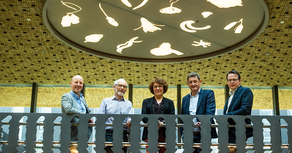 De huidige digitale revolutie stelt onze Belgische maakbedrijven voor grote uitdagingen, maar ze schept vooral ook veel kansen om de efficiëntie, kwaliteit en klantentevredenheid te verbeteren. 5 experts delen hun visie over Industry 4.0. Ontdek het hier! nl.planet-future.be/industry-4-0/5…