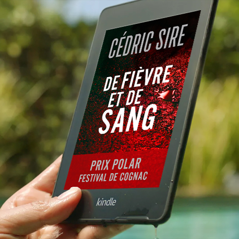 SireCedric's tweet photo. [E-BOOK OFFERT] En attendant des jours meilleurs et à mon modeste niveau, j’ai décidé de vous offrir un peu de divertissement, en vous proposant l'e-book de mon roman De fièvre et de sang gratuitement dès aujourd’hui et jusqu’à lundi soir minuit.
➡️https://t.co/ocrnOsnl1N https://t.co/yfeDzMpyoq